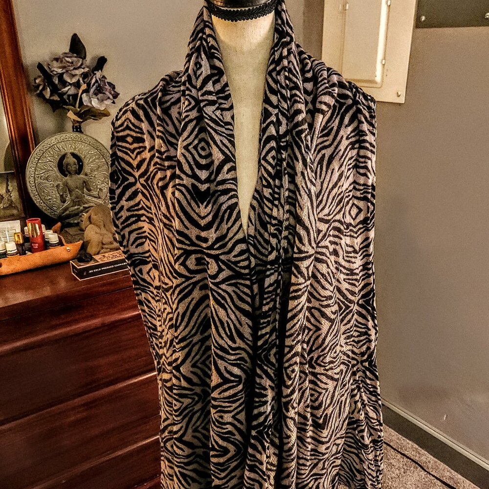 Cashmere Zebra Print Gray/Black Scarf/Pashmina/Wrap